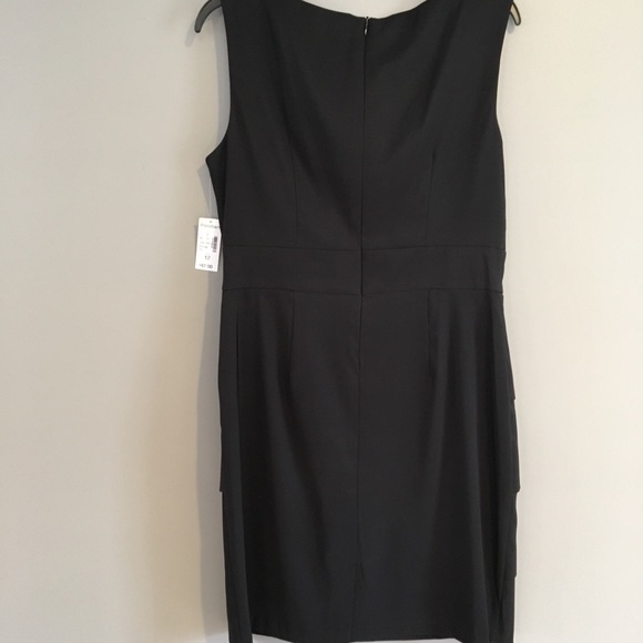 Gorgeous black dress with reddish bow. NWT. - Picture 5 of 8